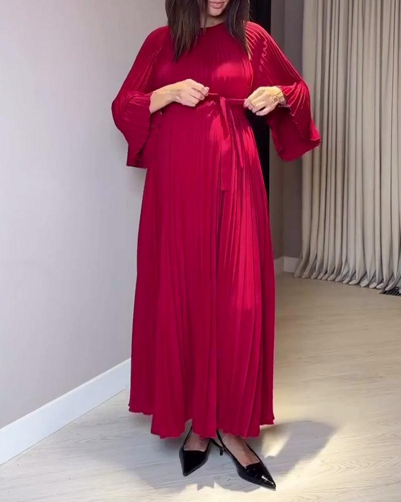 Chic Pleated Round Neck Dress